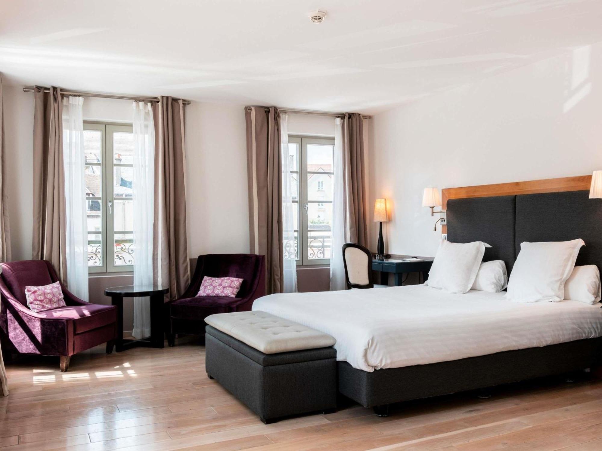 Castel Maintenon Hôtel Restaurant&Spa Exterior foto